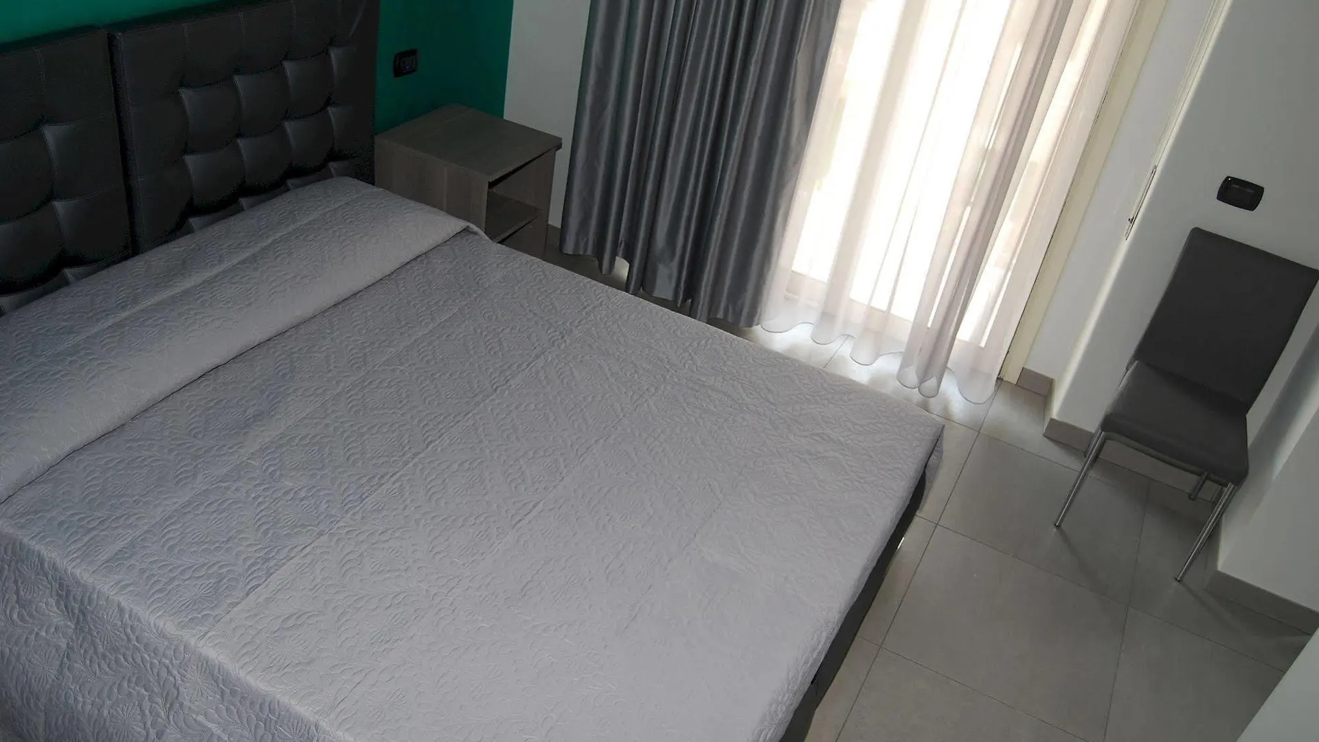Bed and Breakfast La Dimora Aeroporto di Catania Fontana Rossa Bed & Breakfast